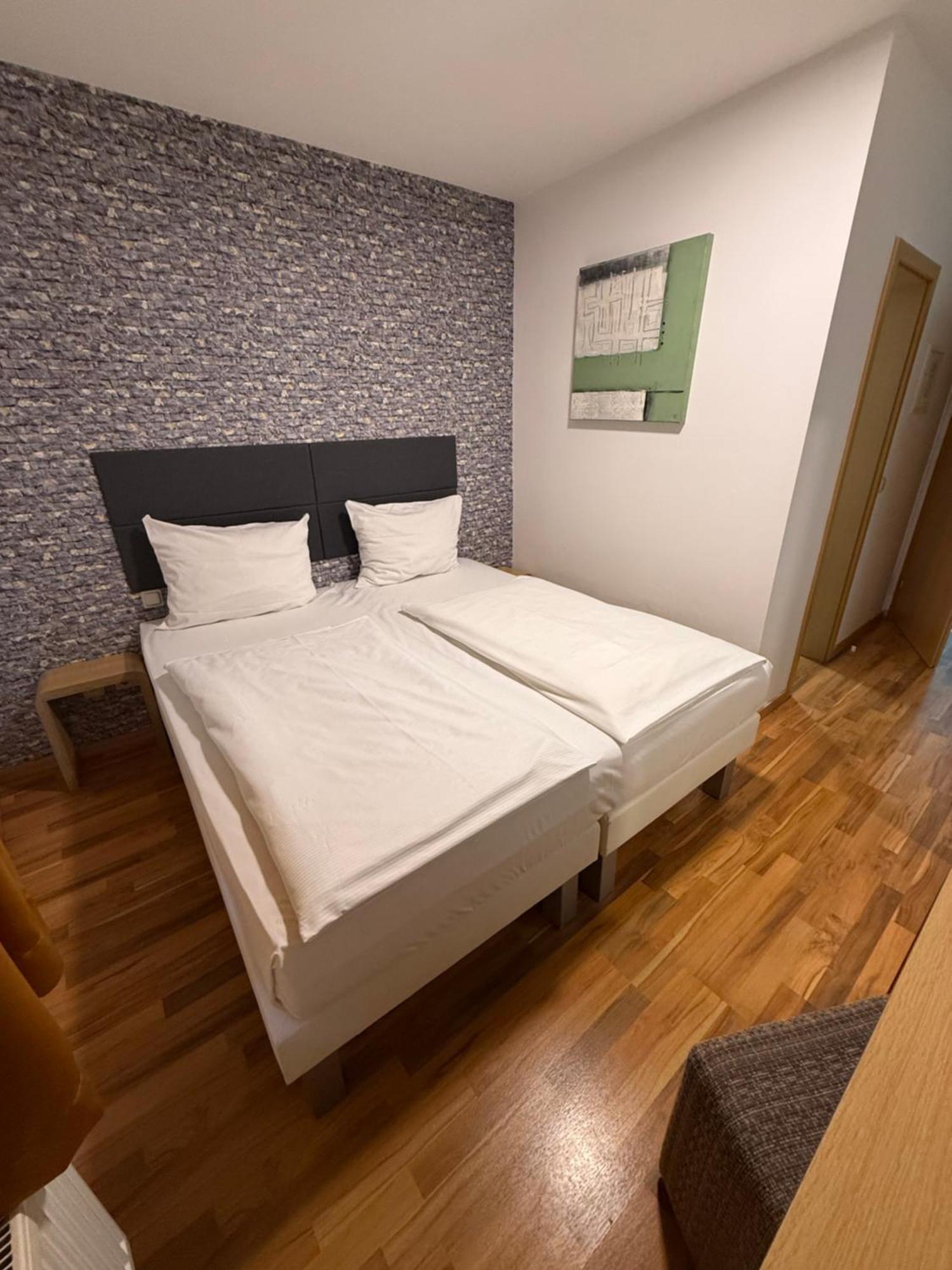 Hotel Eurocity Bruchköbel Esterno foto