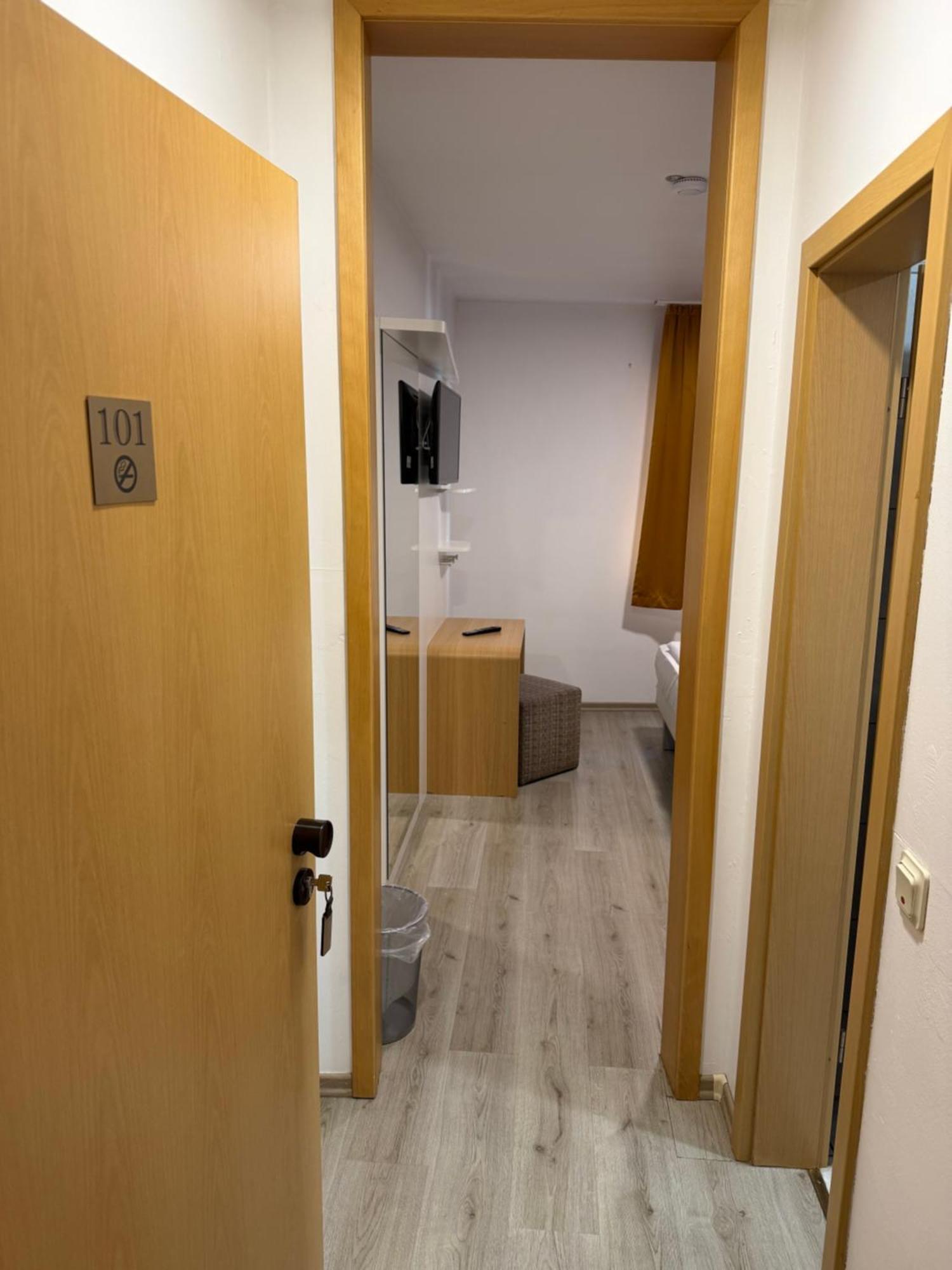 Hotel Eurocity Bruchköbel Esterno foto